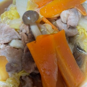 白菜にんじんと豚肉のうま煮